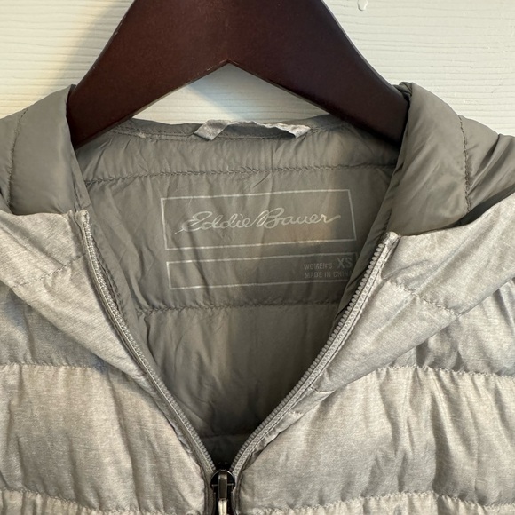 Eddie Bauer women’s puffer jacket size xs gray - Picture 4 of 5